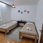 Chalovski 公寓 斯科普里