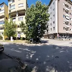 Chalovski 公寓 *