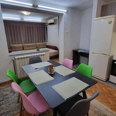 Chalovski * 斯科普里