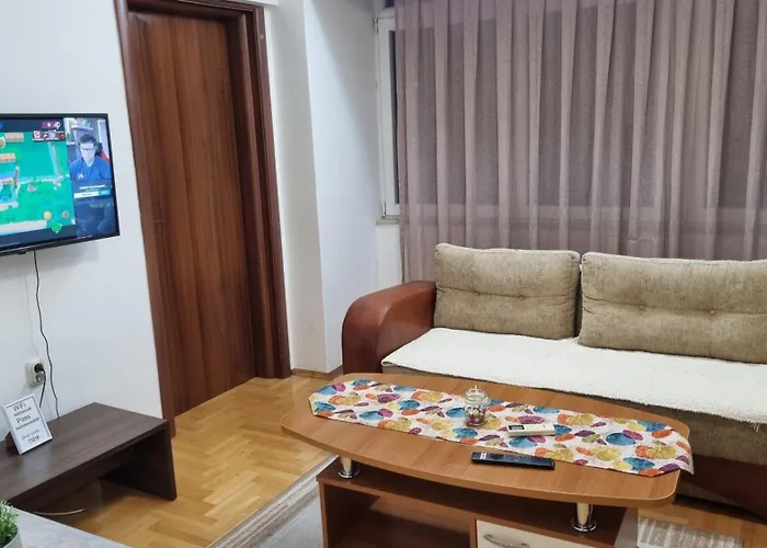 Chalovski Apartment *